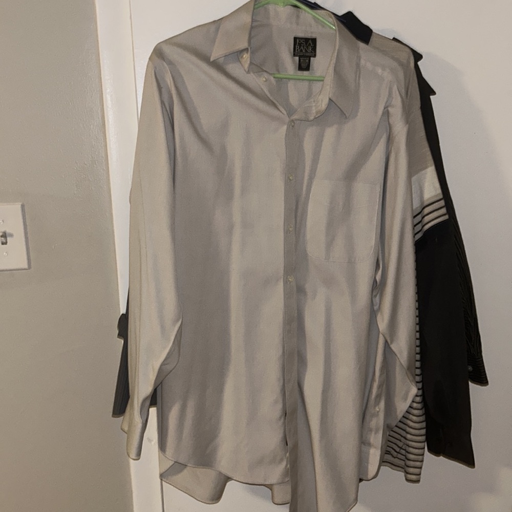 Jos A Bank fitted shirts - Picture 3 of 4